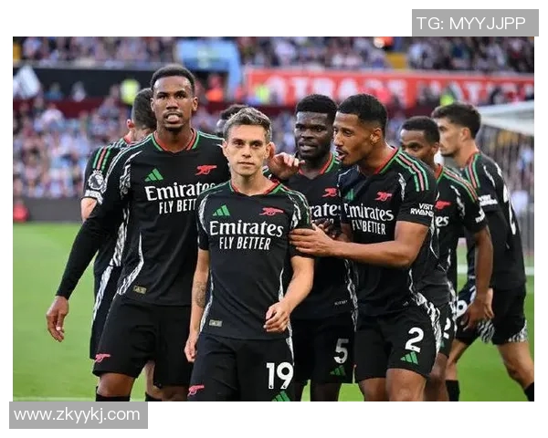 南安普敦主场迎战水晶宫双方争夺英超宝贵积分的激烈对决 南安普敦主场迎战水晶宫双方争夺英超宝贵积分的激烈对决